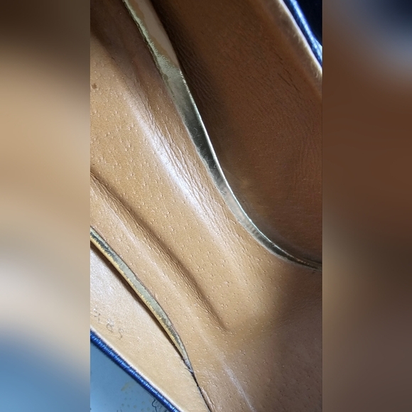 GINO ROSSI Savona ITALY Leather Pumps Pearl Blue Purple Size 8.5 - Picture 6 of 16